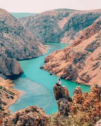 Turquoise Zrmanja river winding through the canyon
